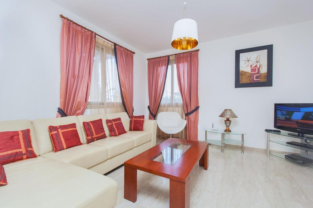 Villa Saraliana Sandy Beach Villas - Heated Pool - Jacuzzi - Private Beach Area Polis Room photo